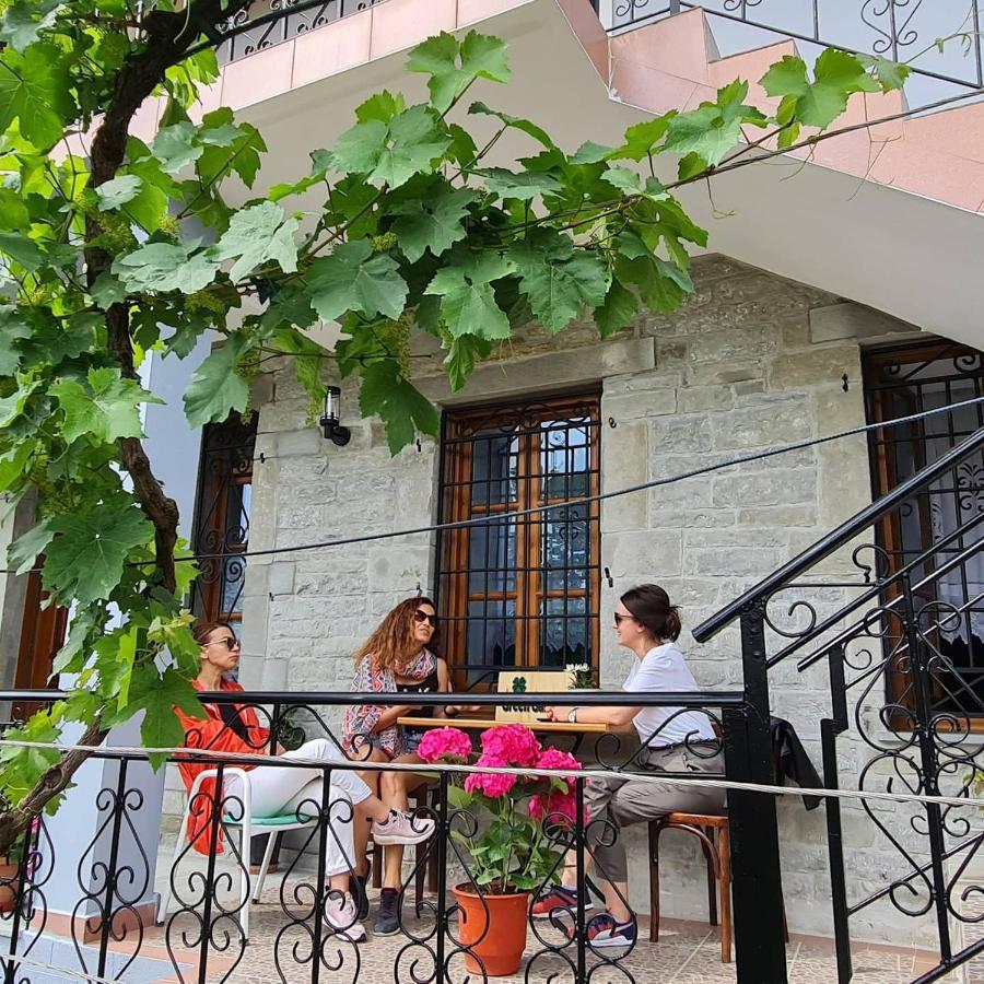Garden Guest House Пермет Екстер'єр фото