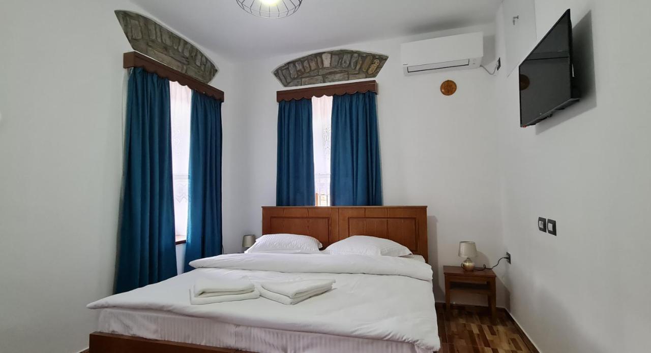 Garden Guest House Пермет Екстер'єр фото
