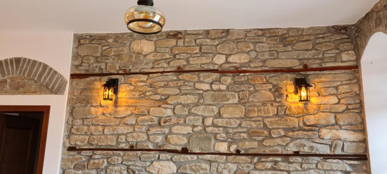 Garden Guest House Пермет Екстер'єр фото