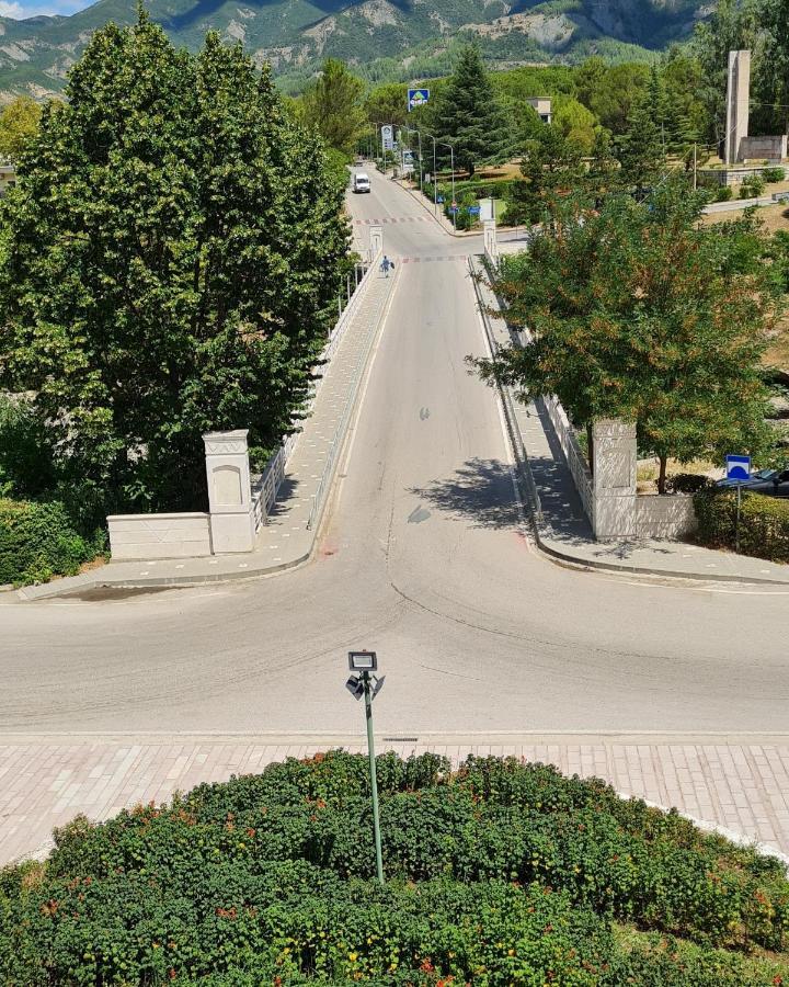 Garden Guest House Пермет Екстер'єр фото