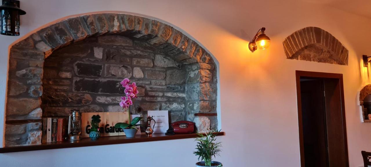 Garden Guest House Пермет Екстер'єр фото